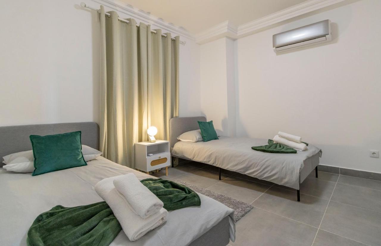 3 Minutes To The Beach, 2 Bedroom Amazing Apt With Balcony, Bbq Grill And Pool Сагреш Экстерьер фото