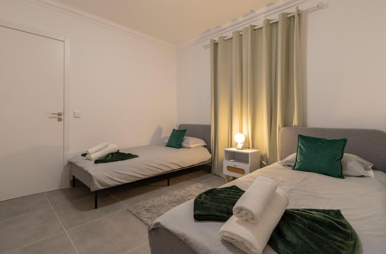 3 Minutes To The Beach, 2 Bedroom Amazing Apt With Balcony, Bbq Grill And Pool Сагреш Экстерьер фото